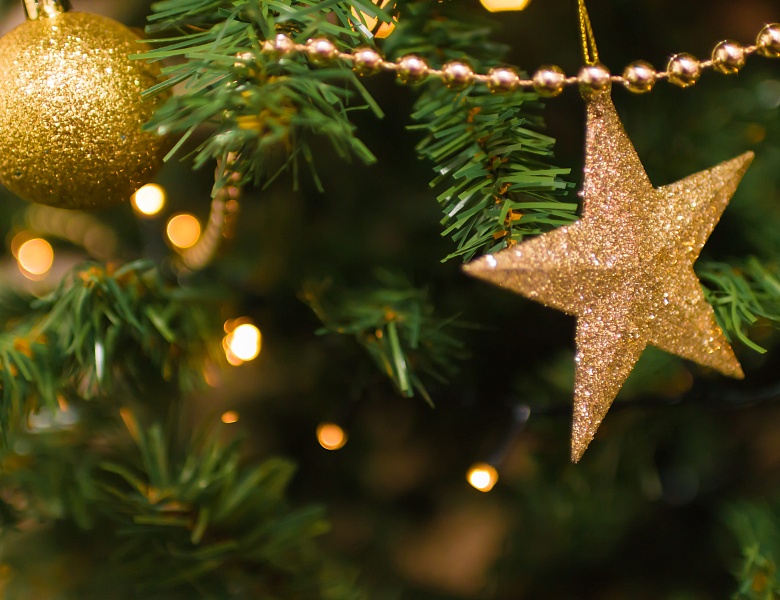 Поздравляем с наступающим 2018 годом!